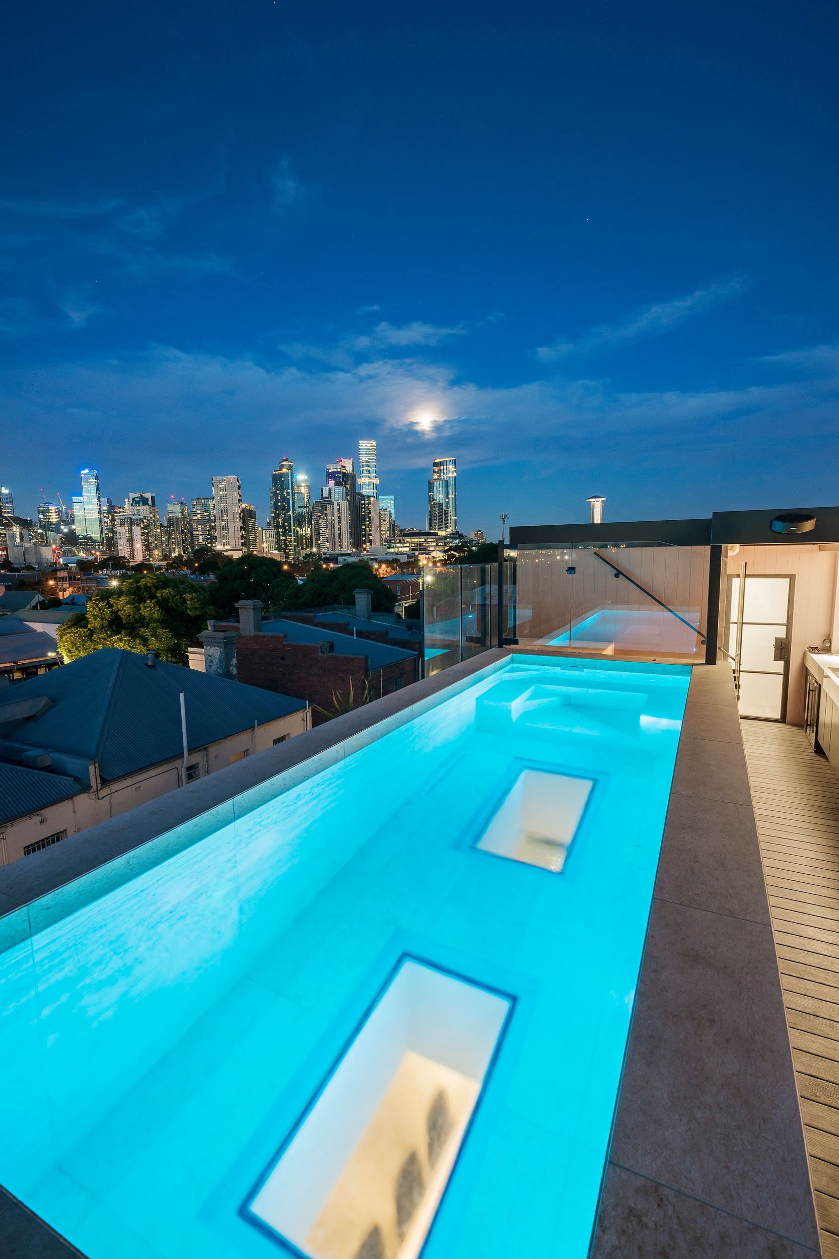 South Melbourne new build multi residential